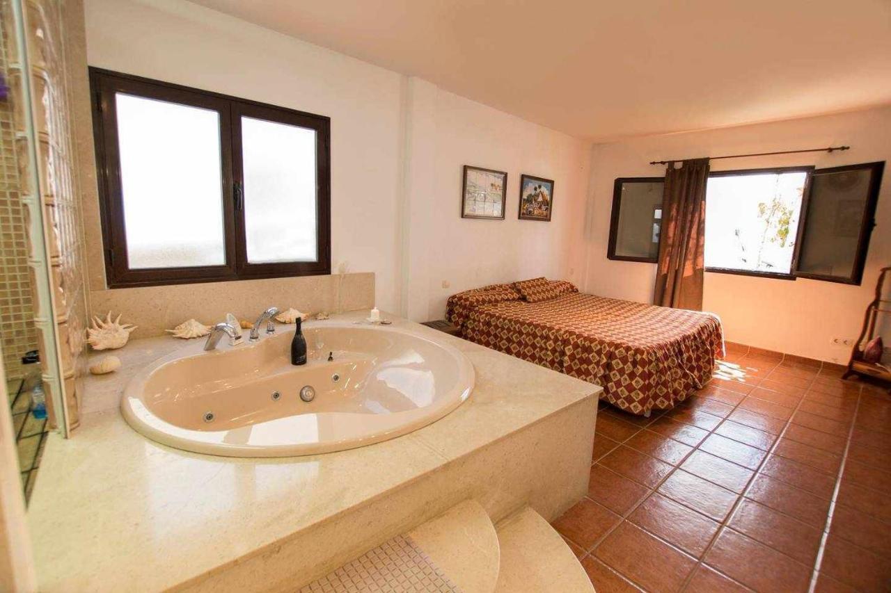 Villa Palacios Herrero Tahiche Exteriér fotografie